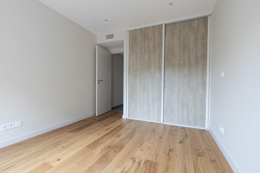 1761581488 lp073 7 original 19537 0.jpg