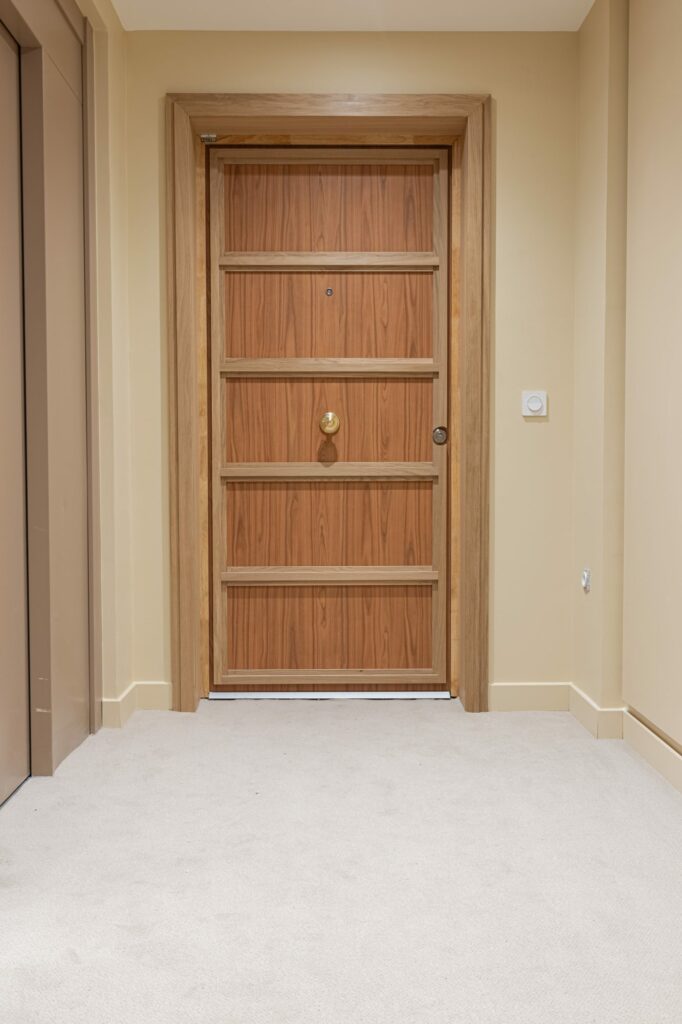 1761908801 lp073 8 original 19537 0.jpg