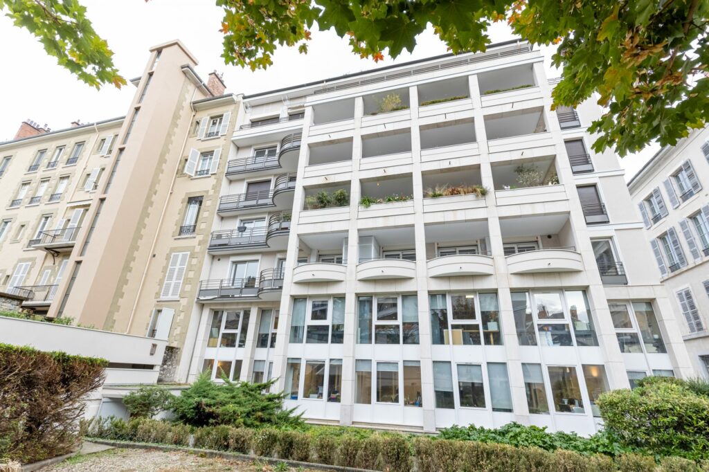 1761908810 lp073 15 original 19537 0.jpg