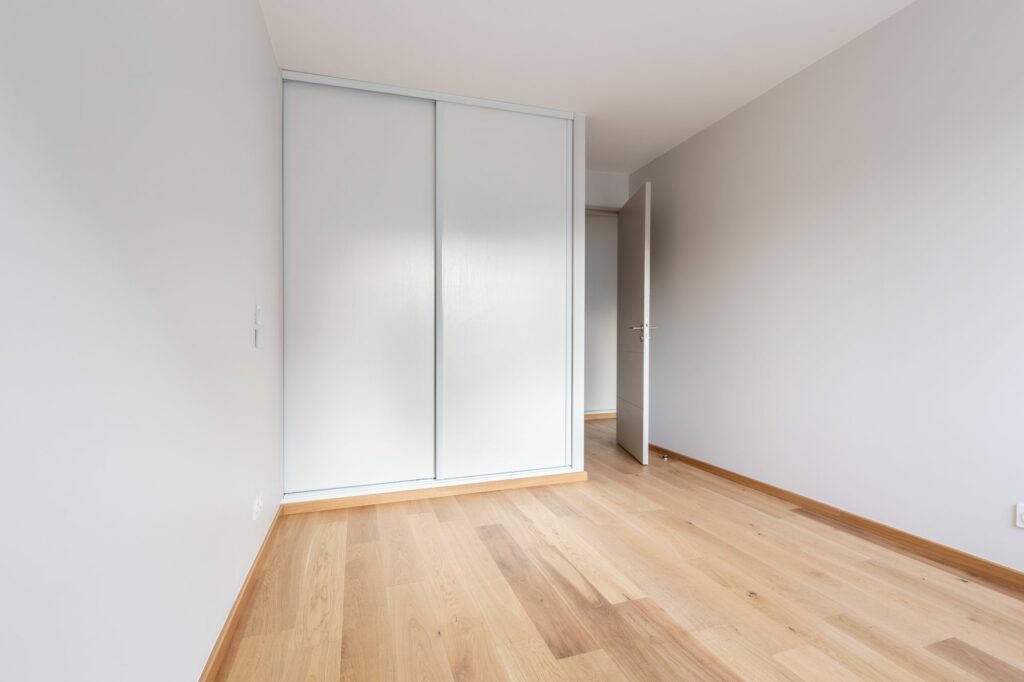 1768906282 la2005 6 original 20035 0.jpg