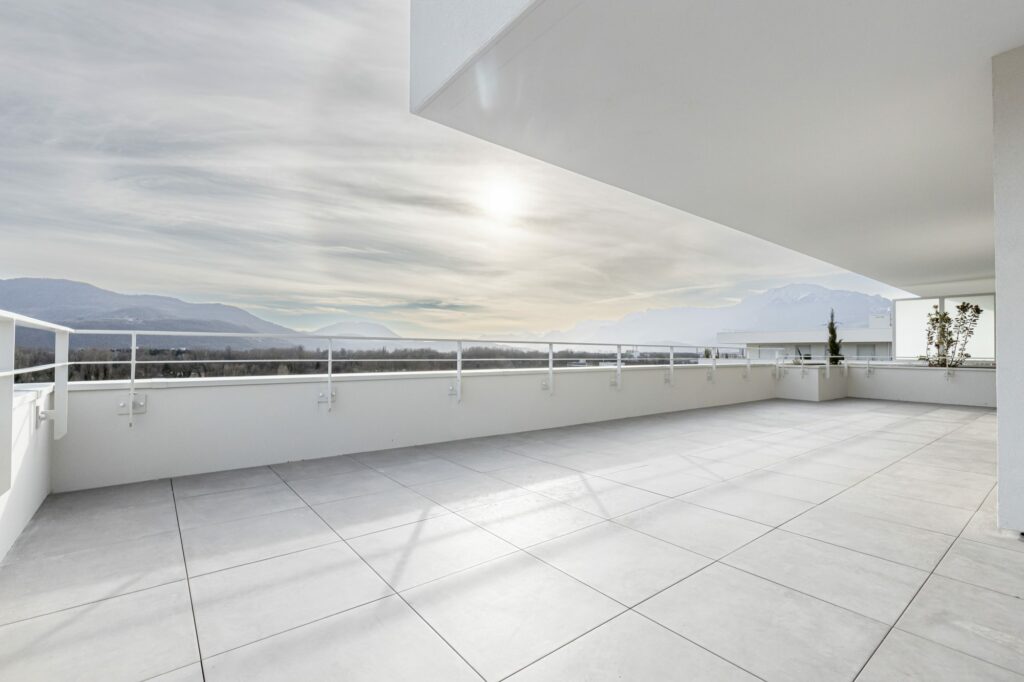 1775747736 la1920 20 original 20146 0.jpg